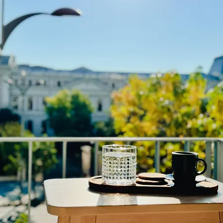 Chic Urbana: 140sqm 5-bedroom Downtown Gem * Bukarest
