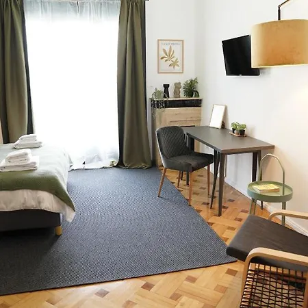 Chic Urbana: 140sqm 5-bedroom Downtown Gem * Bucareste